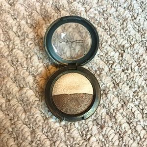 🌷2 for $15🌷MAC Illusionary Duo Eyeshadow